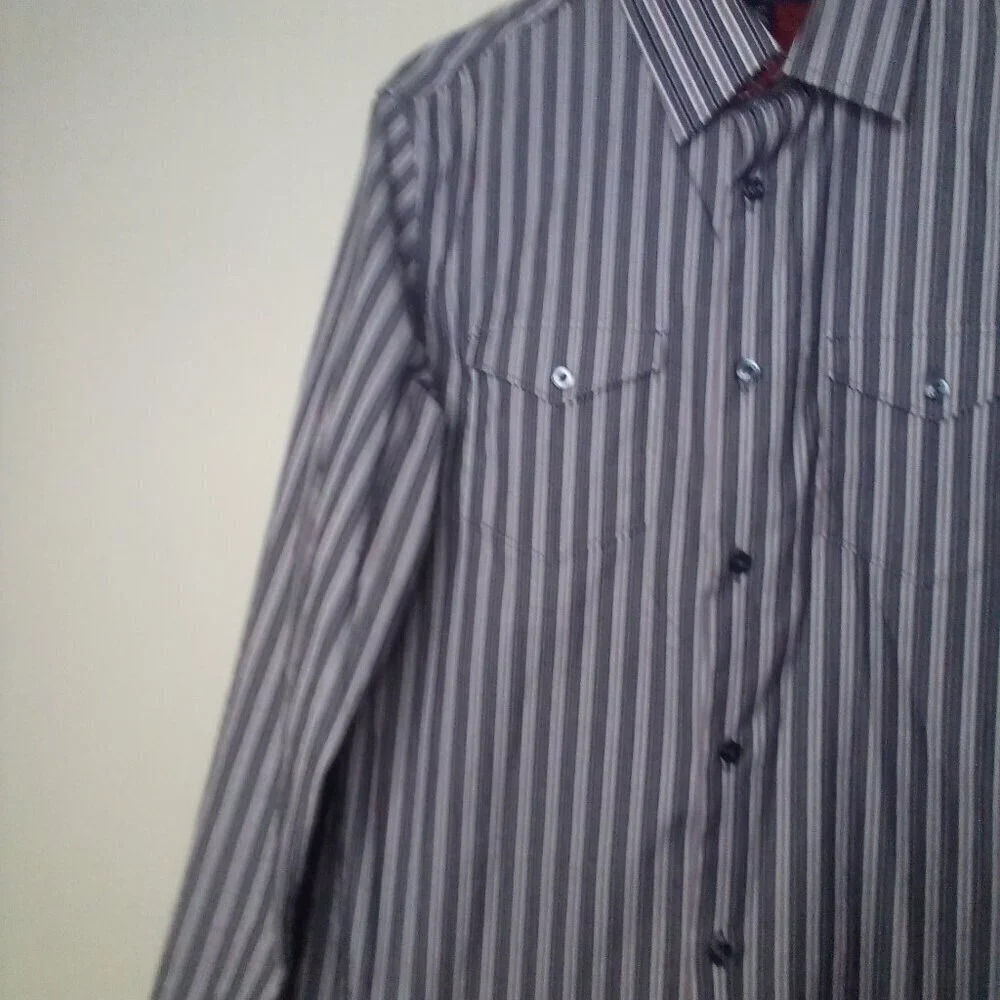 Banana Republic Shirt Men S 14 14 1/2 Slim Fit Button Up Pockets Stripe Gray Red